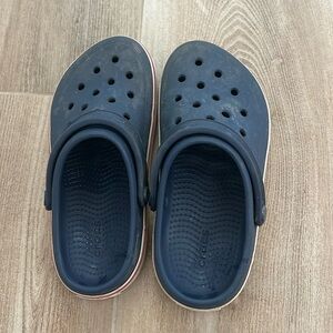 Crocs size 3 junior in navy blue